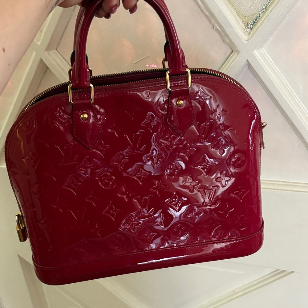 LV Vernis Patent Leather Alma Rose Red